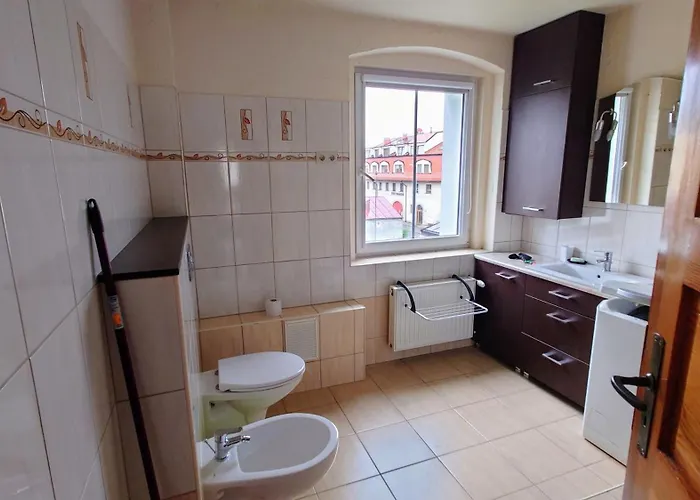 Jelenizen شقة يلينيا غورا